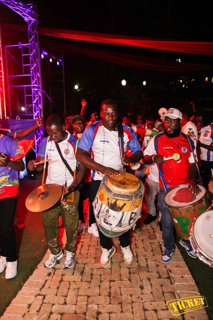 Jardins du Karibe : retransmission en musique du premier match des Grenadiers